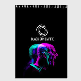 Скетчбук с принтом Black Sun Empire в Курске, 100% бумага
 | 48 листов, плотность листов — 100 г/м2, плотность картонной обложки — 250 г/м2. Листы скреплены сверху удобной пружинной спиралью | empire