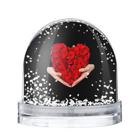 Снежный шар с принтом Сердце в руках в Курске, Пластик | Изображение внутри шара печатается на глянцевой фотобумаге с двух сторон | 8 марта | любовь | подарок | праздник | розы | руки | сердце