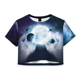 Женская футболка 3D укороченная с принтом Солнечная система на ладонях в Курске, 100% полиэстер | круглая горловина, длина футболки до линии талии, рукава с отворотами | вселенная | галактика | звезды | планеты | солнце | туманность