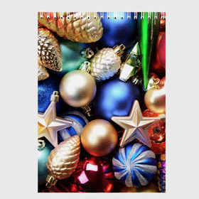 Скетчбук с принтом Игрушки на ёлку в Курске, 100% бумага
 | 48 листов, плотность листов — 100 г/м2, плотность картонной обложки — 250 г/м2. Листы скреплены сверху удобной пружинной спиралью | Тематика изображения на принте: новогодний | рождество | шарики