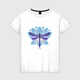 Женская футболка хлопок с принтом Стрекоза на лотосе в Курске, 100% хлопок | прямой крой, круглый вырез горловины, длина до линии бедер, слегка спущенное плечо | Тематика изображения на принте: лотос | насекомые | стрекоза | цветы