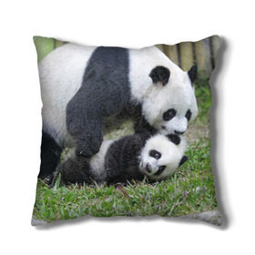 Подушка 3D с принтом Мамочка и сыночек панды в Курске, наволочка – 100% полиэстер, наполнитель – холлофайбер (легкий наполнитель, не вызывает аллергию). | состоит из подушки и наволочки. Наволочка на молнии, легко снимается для стирки | бамбук | животное | медведь