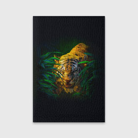 Обложка для паспорта матовая кожа с принтом Тигр в джунглях в Курске, натуральная матовая кожа | размер 19,3 х 13,7 см; прозрачные пластиковые крепления | 