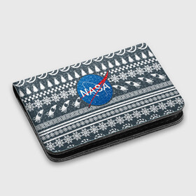Картхолдер с принтом с принтом Свитер NASA в Курске, натуральная матовая кожа | размер 7,3 х 10 см; кардхолдер имеет 4 кармана для карт; | Тематика изображения на принте: nasa | космос | логотип | наса | ракета