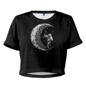 Женская футболка Cropp-top с принтом Астронавт формирует луну в Курске, 100% полиэстер | круглая горловина, длина футболки до линии талии, рукава с отворотами | землекоп | камни | кирка | космонавт | космос | луна | небо | ночь | руда. добыча | рудокоп. | скала | скафандр | шлем