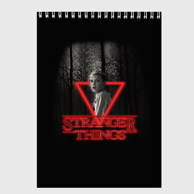 Скетчбук с принтом STRANGER THINGS в Курске, 100% бумага
 | 48 листов, плотность листов — 100 г/м2, плотность картонной обложки — 250 г/м2. Листы скреплены сверху удобной пружинной спиралью | 11 | eleven | stranger | things | дела | крайне | оди | одиннадцатая | одиннадцать | очень | события | странные