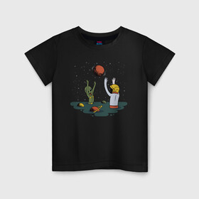 Детская футболка хлопок с принтом Космонавт и пришелец играют в Курске, 100% хлопок | круглый вырез горловины, полуприлегающий силуэт, длина до линии бедер | alien | aliens | astronaut | beach | cosmonaut | planet | planets | playing | plays | space | ufo | water polo | астронавт | в космосе | ватер поло | водной поло | волейбол | играют | инопланетянин | космический | космонавт | космос | нло | пля