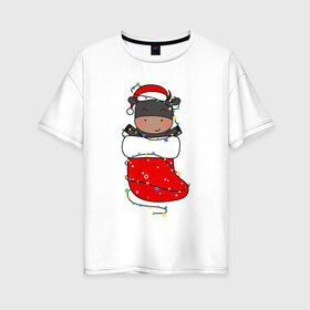 Женская футболка хлопок Oversize с принтом Бык в новогоднем носке в Курске, 100% хлопок | свободный крой, круглый ворот, спущенный рукав, длина до линии бедер
 | 