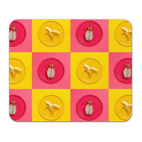 Коврик для мышки прямоугольный с принтом фрукты шахматы в Курске, натуральный каучук | размер 230 х 185 мм; запечатка лицевой стороны | 3d | банан | вкусняшки | еда | желтый | клетка | розовый | фрукты
