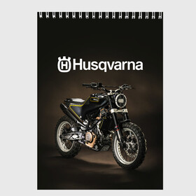 Скетчбук с принтом HUSQVARNA / ХУСКВАРНА / SPORT в Курске, 100% бумага
 | 48 листов, плотность листов — 100 г/м2, плотность картонной обложки — 250 г/м2. Листы скреплены сверху удобной пружинной спиралью | Тематика изображения на принте: husqvarna | motorcycle | motosport | racing | speed | sport | байк. | гонки | двигатель | мото | мотокросс | мотоспорт | мототриал | мотоцикл | скорость | спорт | хускварна