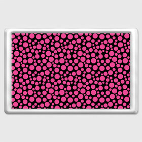 Магнит 45*70 с принтом Темно-розовый горох на черном  в Курске, Пластик | Размер: 78*52 мм; Размер печати: 70*45 | в горошек | горох | малиновый | ретро | розовый горох | розовый и черный | черный