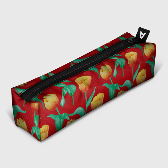 Пенал 3D Тюльпаны на красном фоне фото