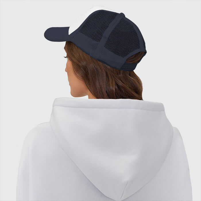 Кепка тракер с сеткой Alien Santa Claus фото